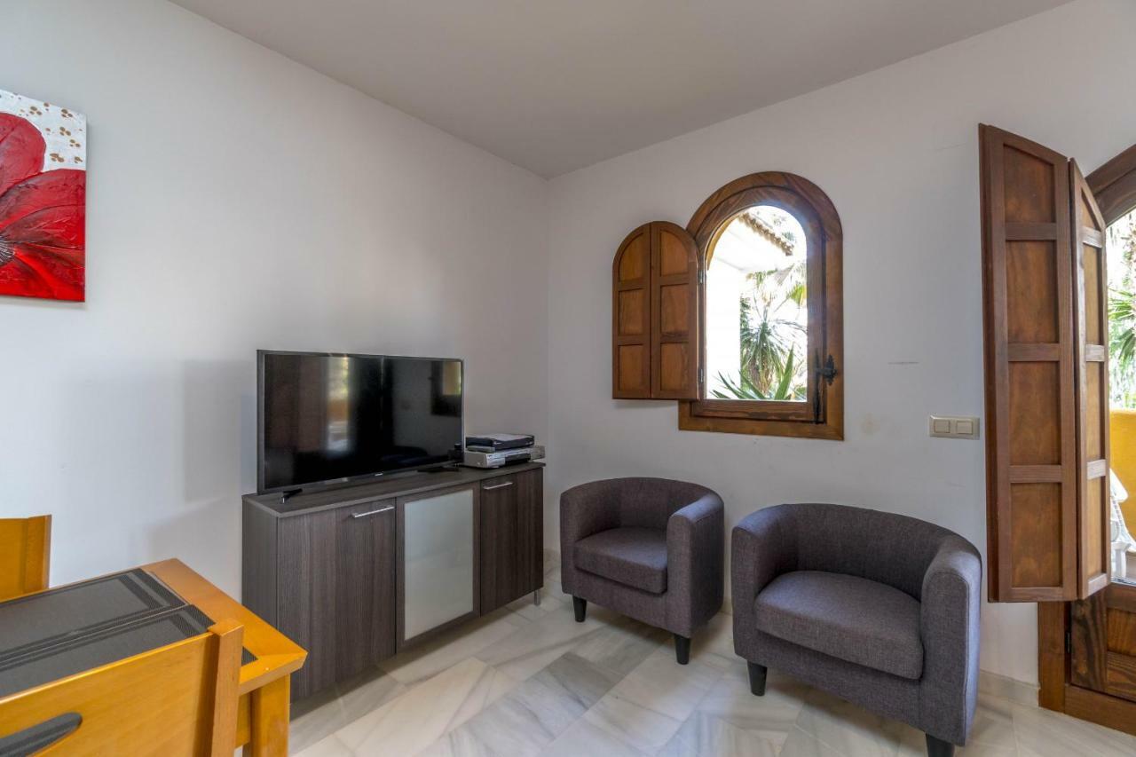 Apartmento Carla Punta Prima ตอร์เรเวียคา ภายนอก รูปภาพ